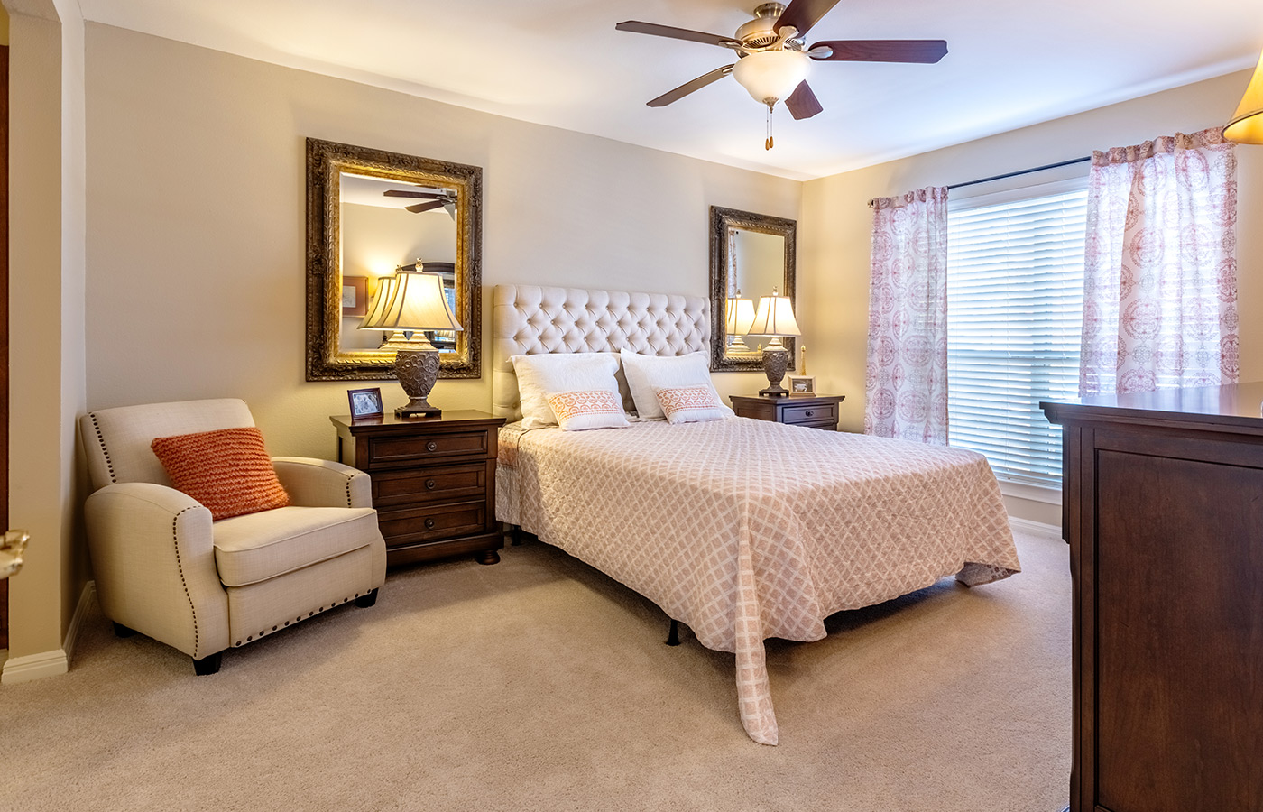 Photos The Watermark at Broadway Cityview